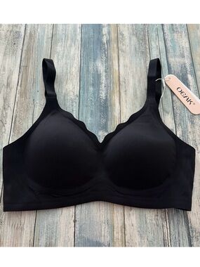 OEAK Bra Women's MEDIUM Smooth Wireless Scalloped Full Coverage Padded Black NEW